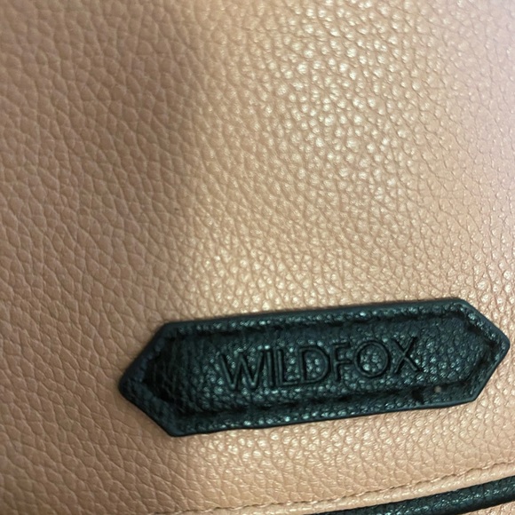Wildfox crossbody purse - Picture 3 of 3